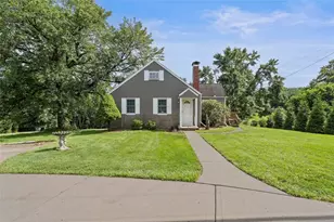 2324 McAleer Rd, Pittsburgh, PA 15143 - Photo 1