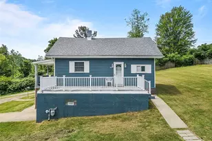 100 Eleanor St, Smith Township, PA 15054 - Photo 1