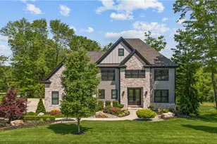 131 Woodford Dr, Adams Township, PA 16033 - Photo 1