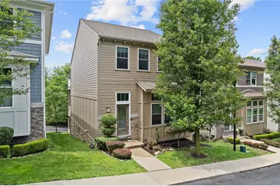 372 Bradley Street, Pittsburgh, PA 15211 - Photo 1