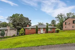 215 Robinhood Dr, Hempfield Township, PA 15642 - Photo 1