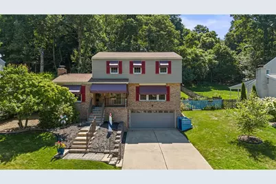 222 Ligonier Ln, Pittsburgh, PA 15068 - Photo 1