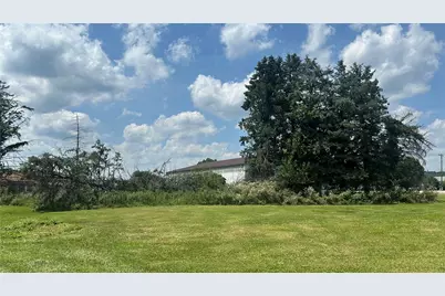 112 Shawnee Dr, Harrison Township, PA 15065 - Photo 1