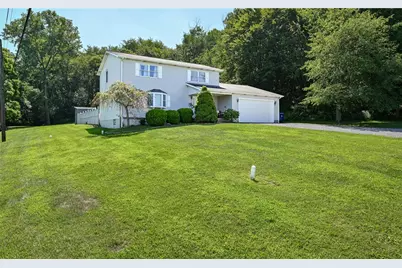 801 Millview St, Ellwood City, PA 16117 - Photo 1