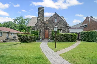 28 York Drive, Ross Twp, PA 15214 - Photo 1