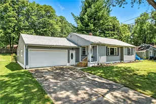 1119 Carroll Ln, Hermitage, PA 16148 - Photo 1