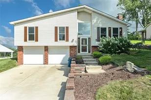 555 Monticello Dr, Murrysville, PA 15626 - Photo 1