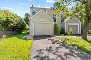 2 Gloucester Ct, Oakmont, PA 15139 - Photo 1