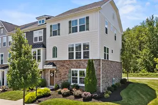 306 Cross Creek Dr, Cranberry Township, PA 16066 - Photo 1