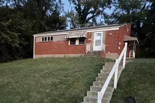 1935 Parkview Pl, Aliquippa, PA 15001 - Photo 1