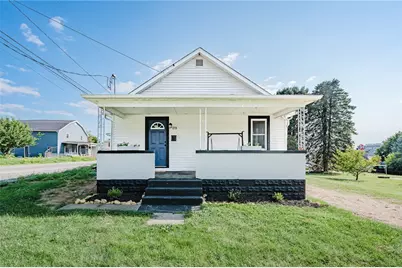 278 E Smithfield St, Mount Pleasant Township, PA 15666 - Photo 1