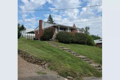 820 Regent St, Houston, PA 15342 - Photo 1