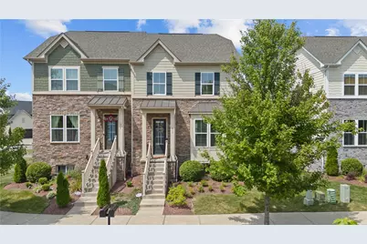 812 Oneida Cir, Marshall, PA 16046 - Photo 1