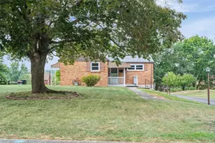 1209 Bingay Dr, Pittsburgh, PA 15237 - Photo 1