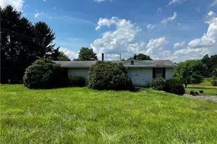 427 Euclid Rd, Clay Township, PA 16001 - Photo 1