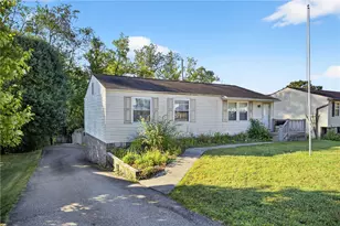 1895 Ivanhoe Dr, North Huntingdon, PA 15642 - Photo 1