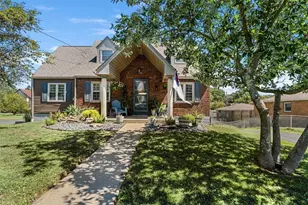 105 Madison Dr, Lower Burrell, PA 15068 - Photo 1