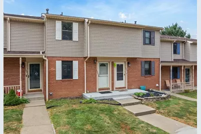 105 Woodhaven Dr, Seven Fields Boro, PA 16046 - Photo 1