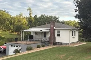 3688 State Rte 981, Mount Pleasant Township, PA 15666 - Photo 1