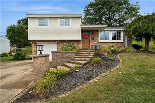 306 Wren Dr, Hempfield Township, PA 15601 - Photo 1