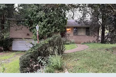 5052 Azalea Dr, Pittsburgh, PA 15236 - Photo 1
