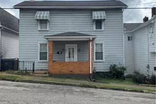 429 E Washington St, Rochester, PA 15074 - Photo 1