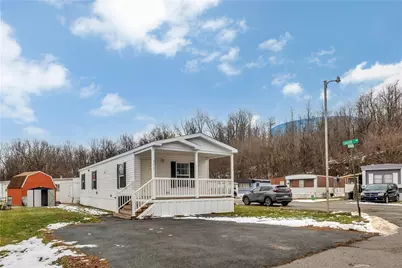 253 Colleen Ln, Jeannette, PA 15644 - Photo 1