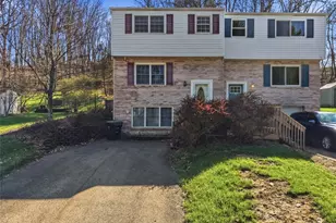 538 Pine Line Dr, Pittsburgh, PA 15237 - Photo 1