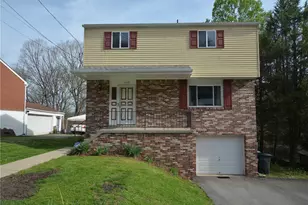 229 Springwood Dr, Pittsburgh, PA 15147 - Photo 1
