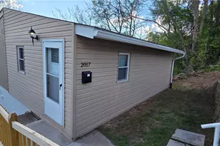 2017 Woodmont Ave, Arnold, PA 15068 - Photo 1