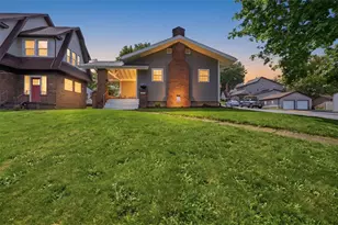 304 Center St, Slippery Rock, PA 16057 - Photo 1