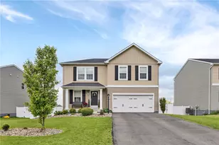 117 Hawthorne Dr, Connoquenessing Boro, PA 16033 - Photo 1