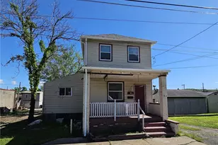 1327 Pacific Ave, Monaca, PA 15061 - Photo 1