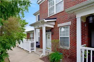 108 Sonie Dr, Ohio Township, PA 15143 - Photo 1