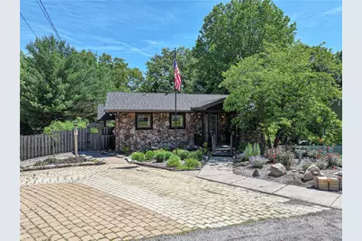 532 Reimer St, Lower Burrell, PA 15068 - Photo 1