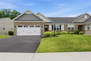 789 Oliver St, Lancaster Township, PA 16037 - Photo 1