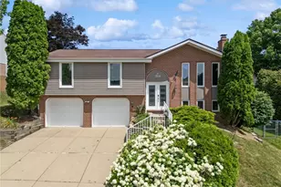 304 S Highlander Heights Dr, Pittsburgh, PA 15116 - Photo 1