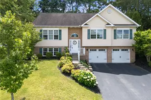74 Laurel Dr, Hempfield Township, PA 15601 - Photo 1
