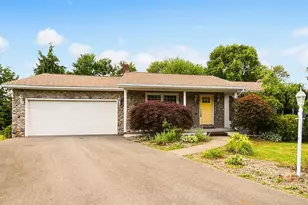 229 Wallace Cir, Union Township, PA 16101 - Photo 1