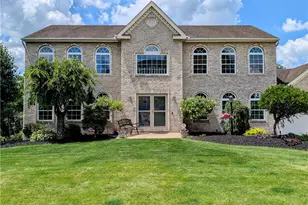 570 Peregrine Dr, North Huntingdon, PA 15642 - Photo 1