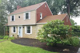 128 Sylvania Dr, South Park, PA 15236 - Photo 1