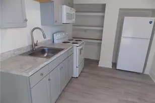 727 W Beaver, Zelienople, PA 16063 - Photo 1
