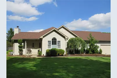 806 Kocher Dr, Grove City Boro, PA 16127 - Photo 1