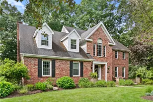 2474 Wedgewood Dr, Pittsburgh, PA 15090 - Photo 1