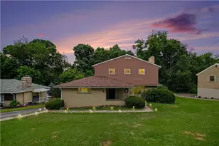 46 Laurel Ridge Rd, Kennedy Township, PA 15108 - Photo 1