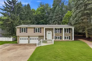 1001 Fassinger Ln, Pittsburgh, PA 15237 - Photo 1