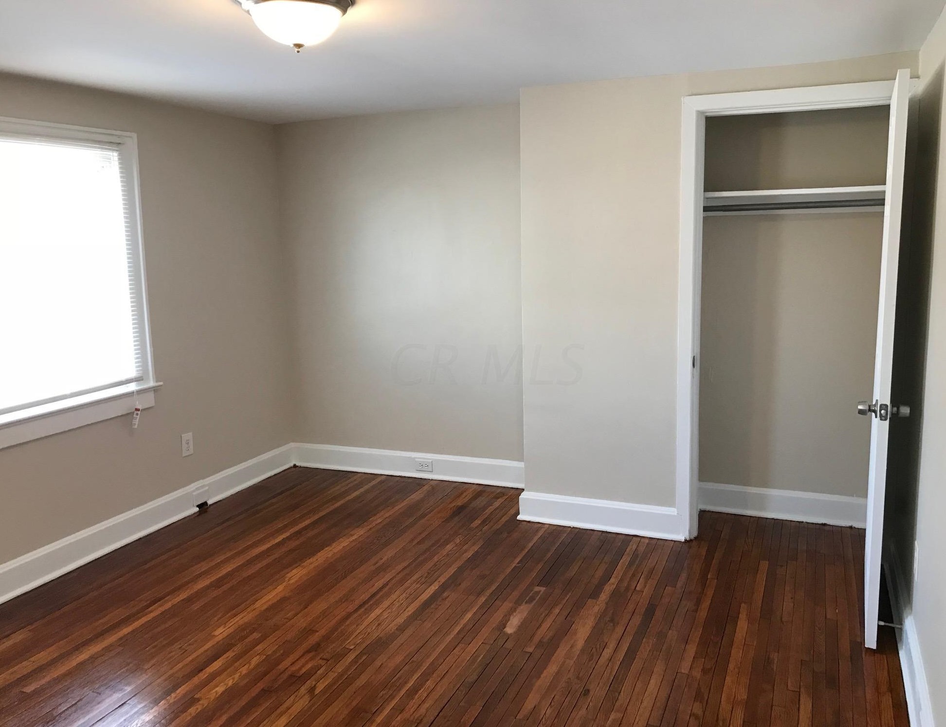 553 Townsend Ave, Columbus OH 43223-1825 exterior