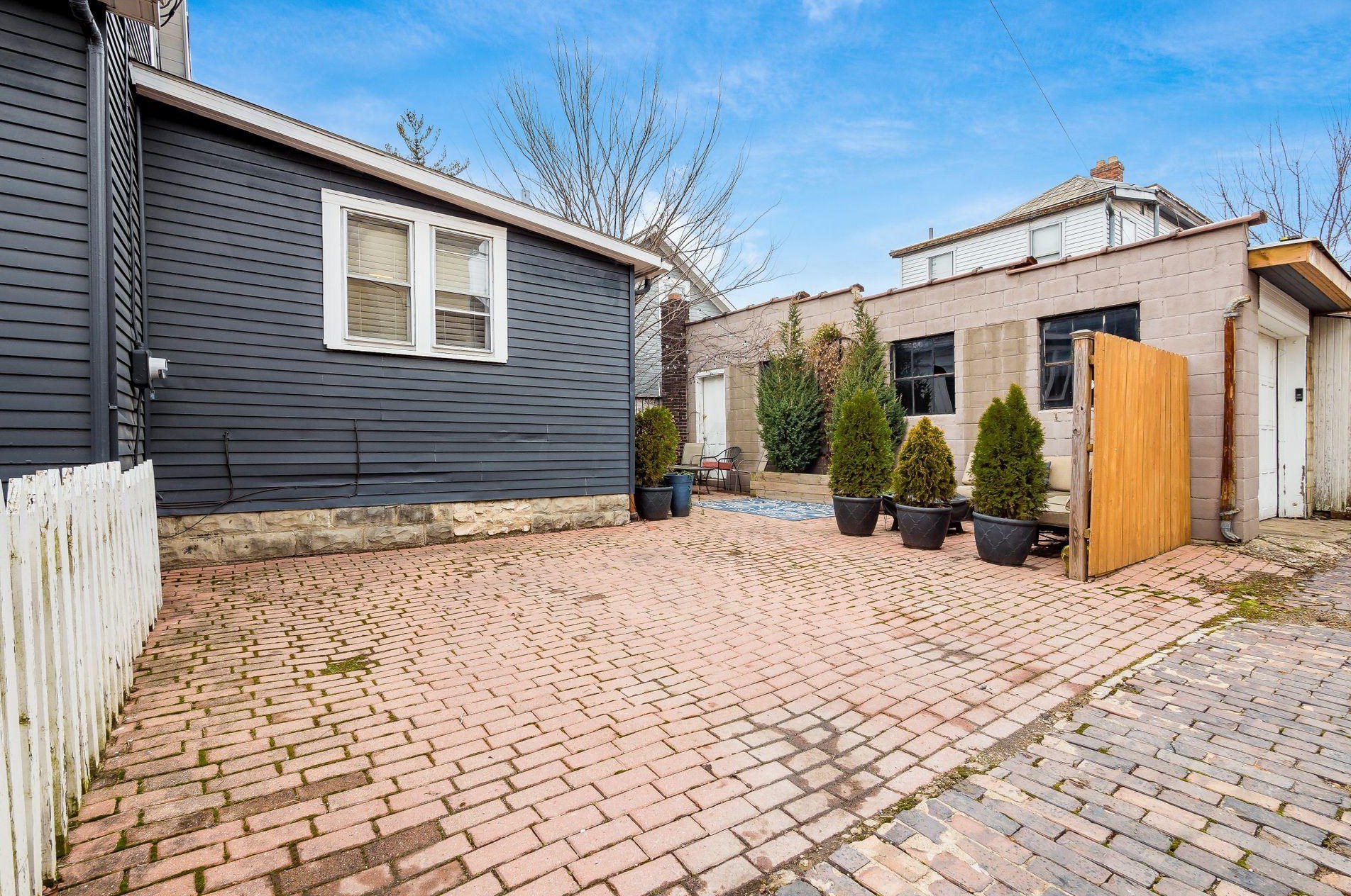 204 Jackson St, Columbus OH 43206-1229 exterior