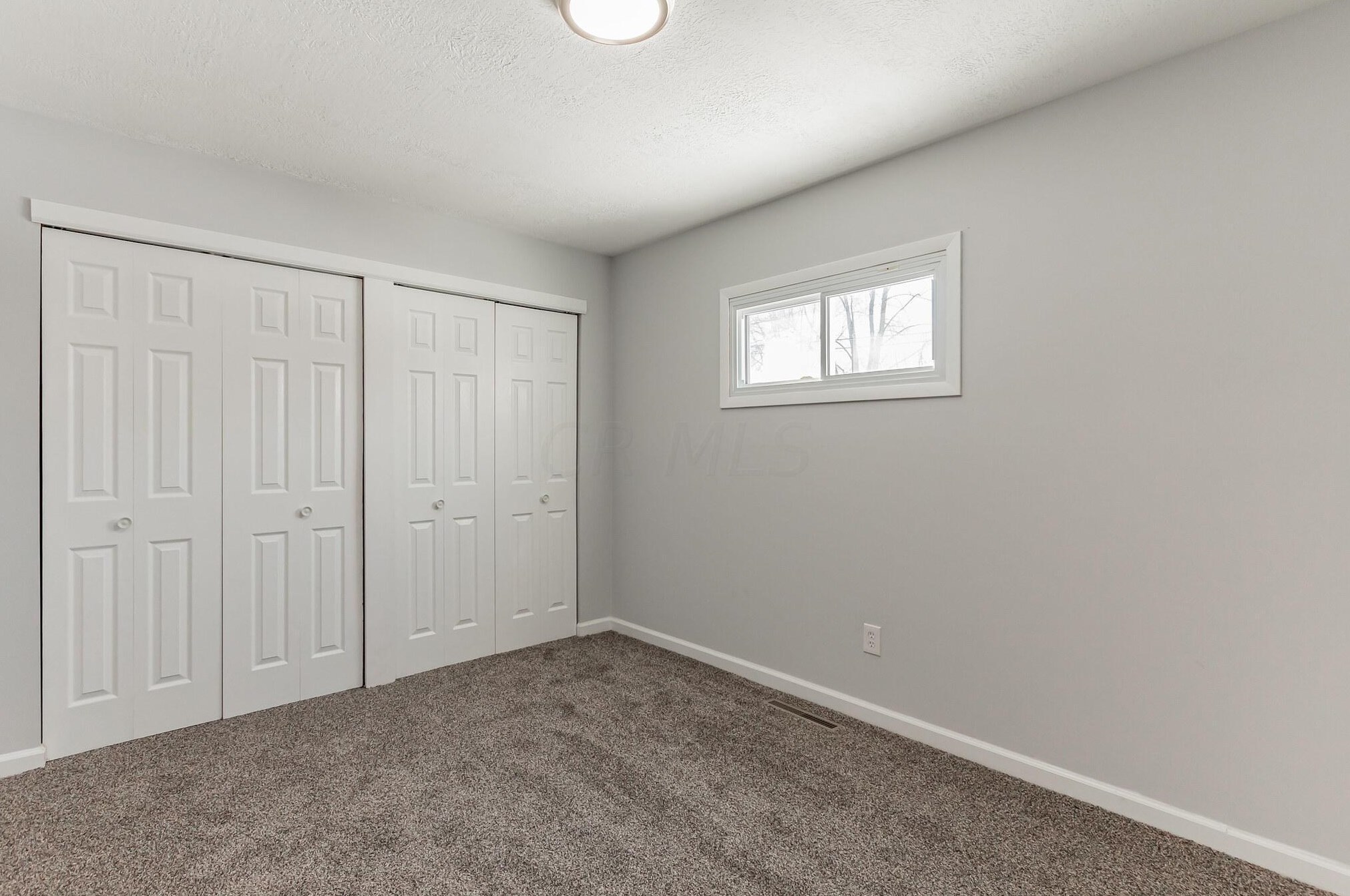 2165 Brentnell Ave, Columbus OH 43211-1911 exterior