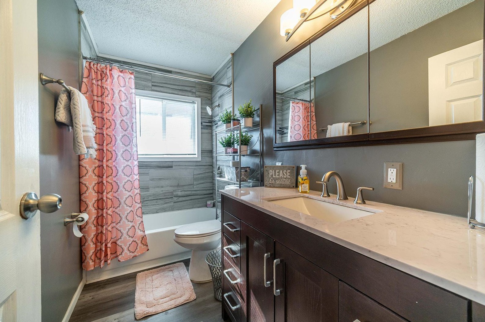 4673 Glenhaven Dr, Columbus OH 43231-5949 exterior